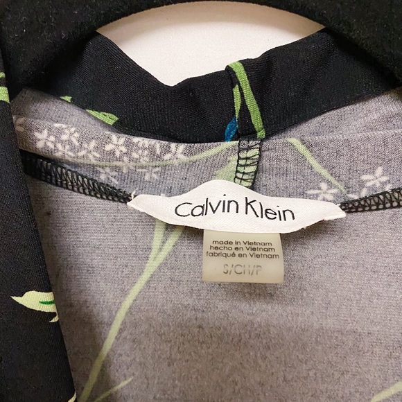 Calvin Klein Flower Blouse - Picture 14 of 16